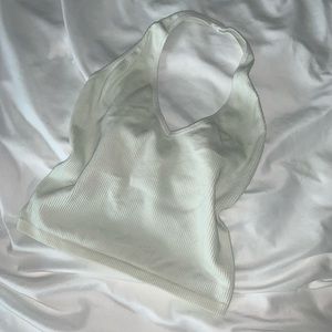 🌻UO Out from Under Seamless Halter Top🌻